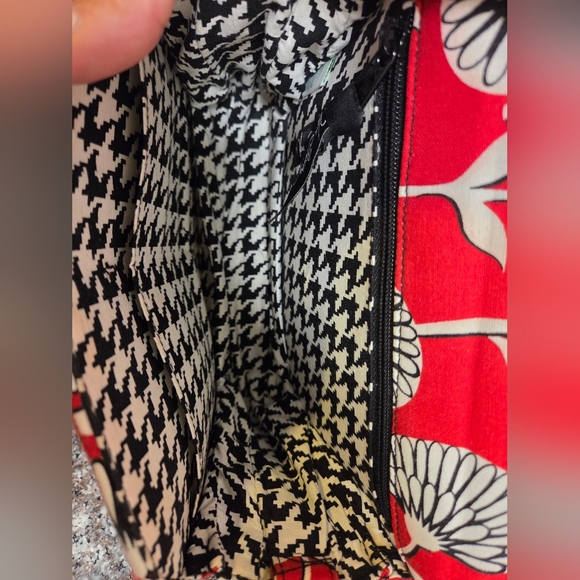 Vera Bradley Red Floral Crossbody Bag - Picture 5 of 6